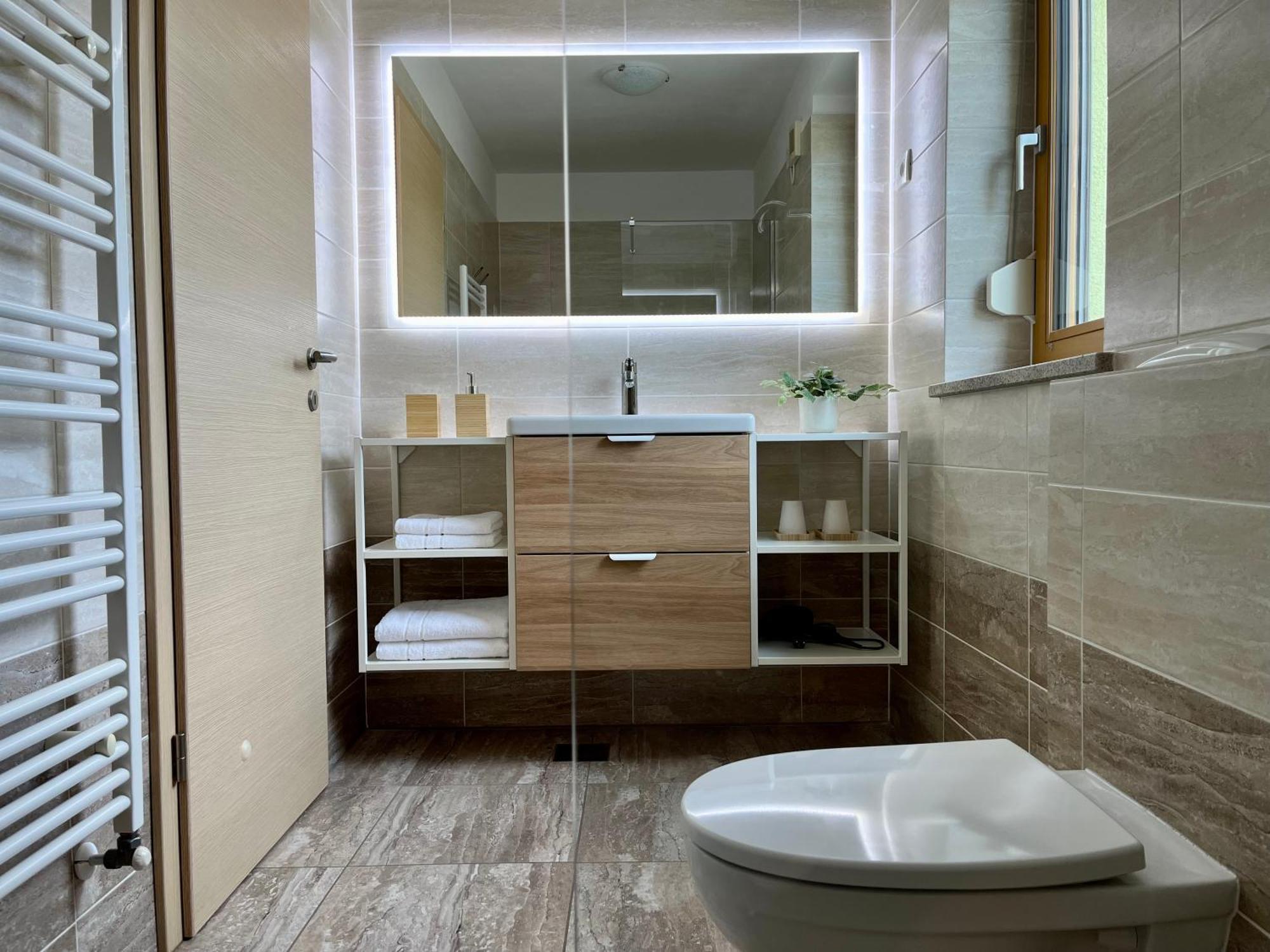 Cozy & Chic - Apartment With A Private Patio Kobarid Εξωτερικό φωτογραφία
